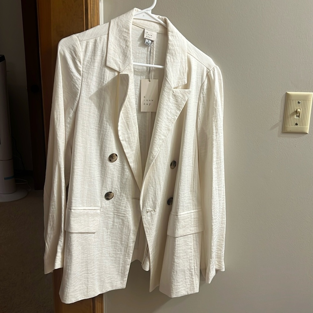 Brand new white blazer